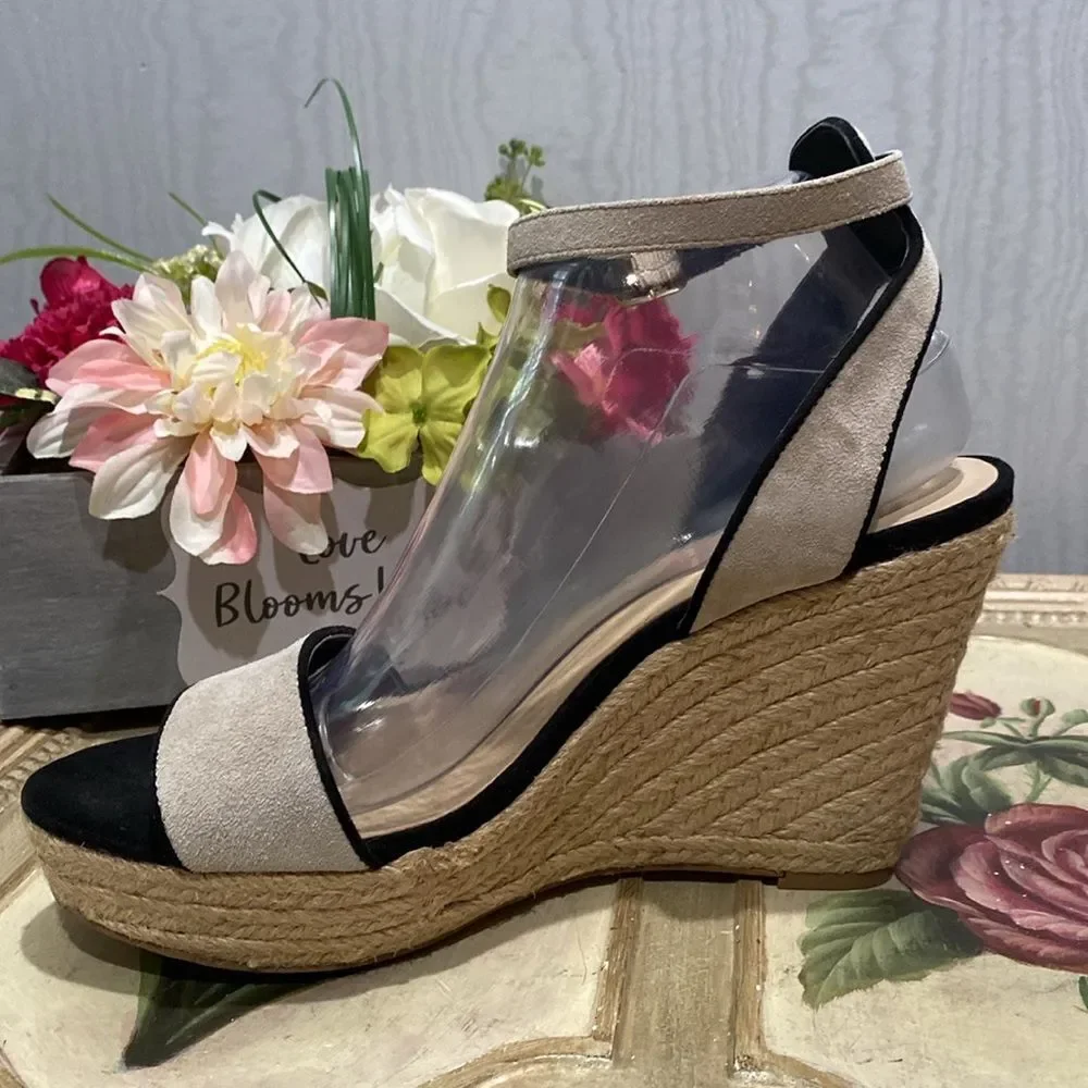 Saks 5th Avenue Shelby Platform Wedge Sandals Kid Suede Leather Sz 8.5